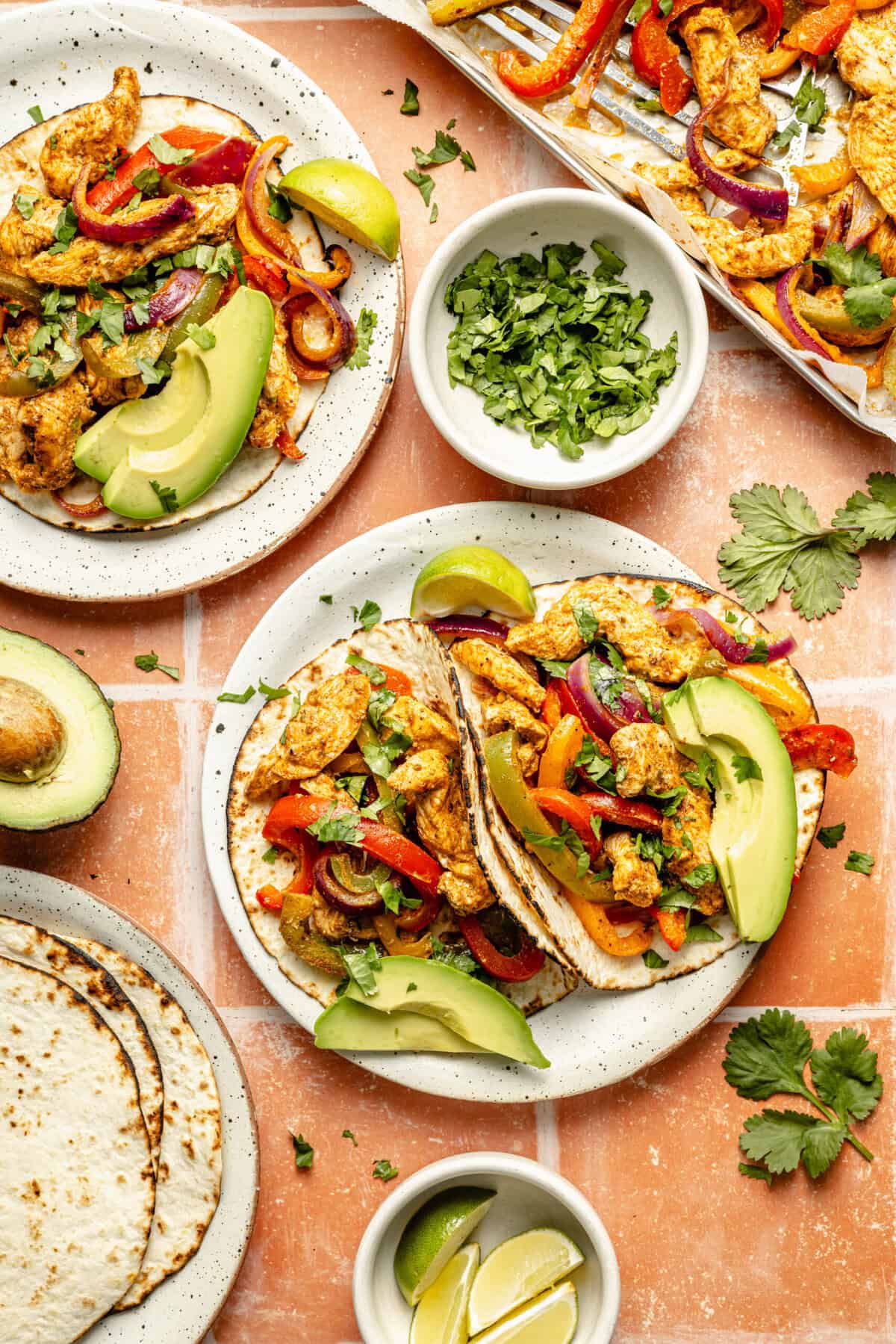 Healthy Sheet Pan Chicken Fajitas: Quick & Low-Calorie Weeknight Meal